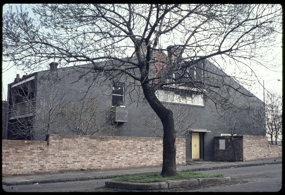 The Trust objects to proposed additions to post-war residential property in Parkville: Saunders House