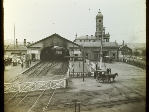 National Trust objects to decommissioning Ballarat Railway Station heritage swing gates